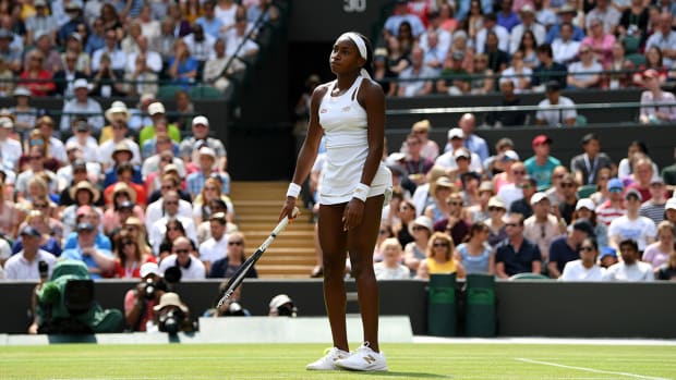 coco-gauff-loses-wimbledon-simona-halep.jpg